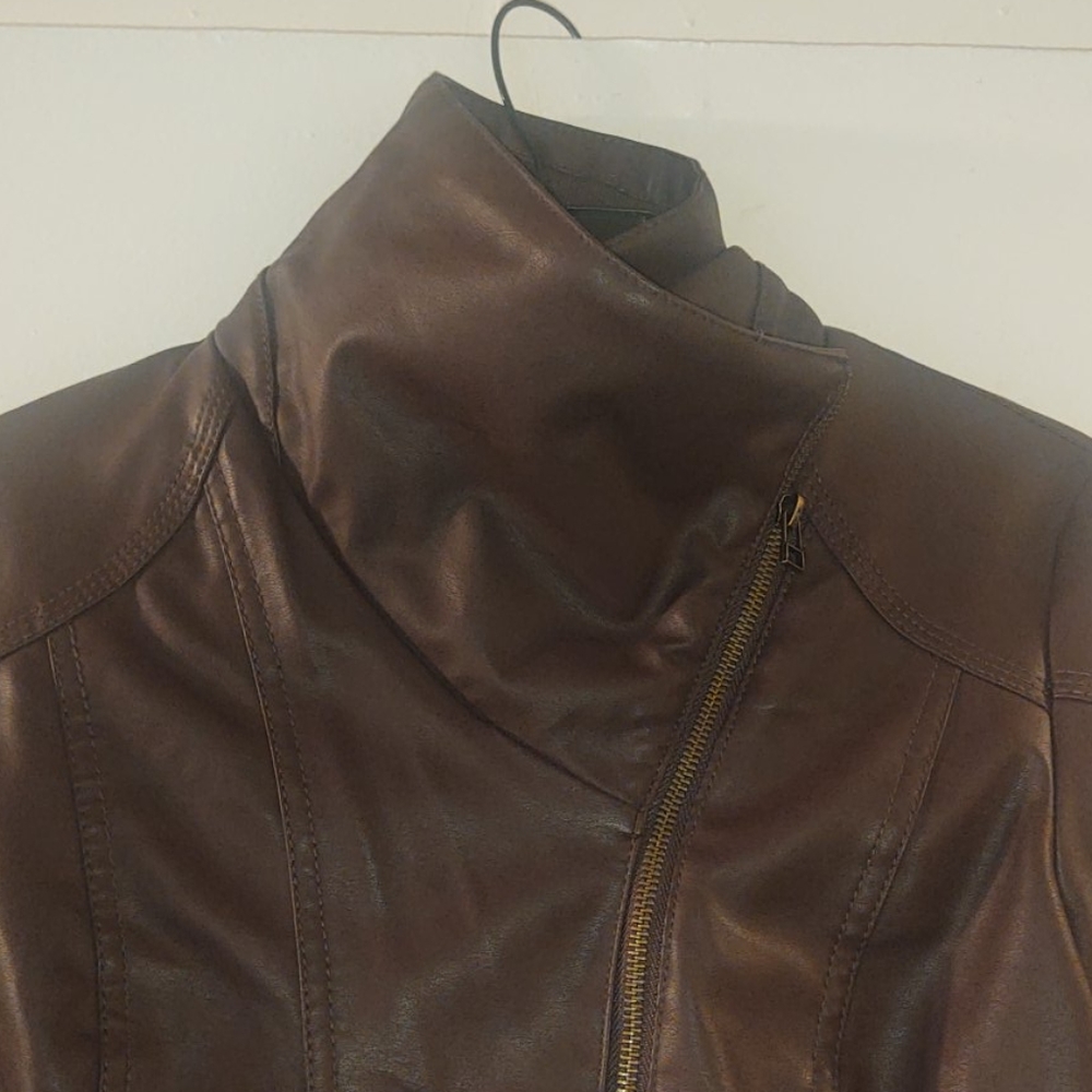 Jacket - Picture 6 of 7